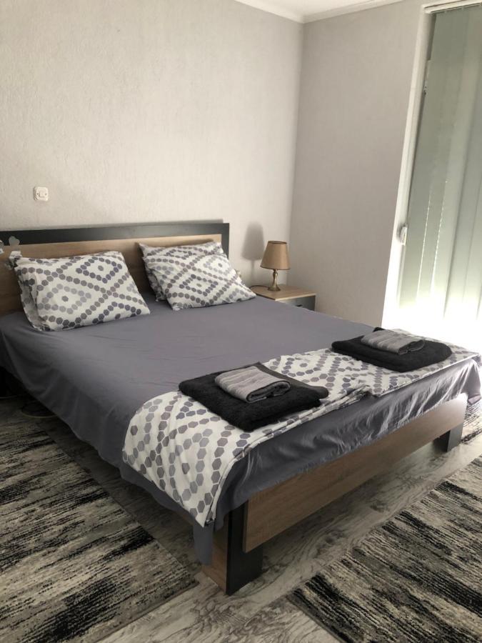 Centre Apartment プリレプ エクステリア 写真