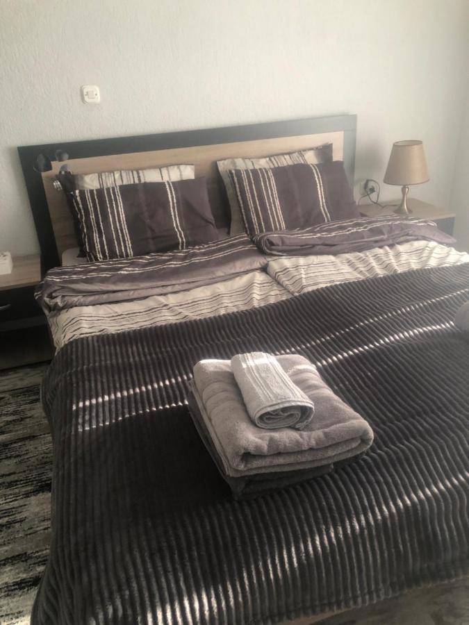 Centre Apartment プリレプ エクステリア 写真